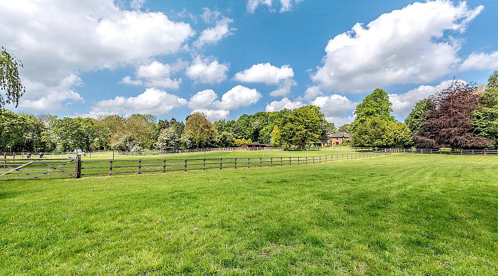 Walkeringham SOUTH YORKSHIRE