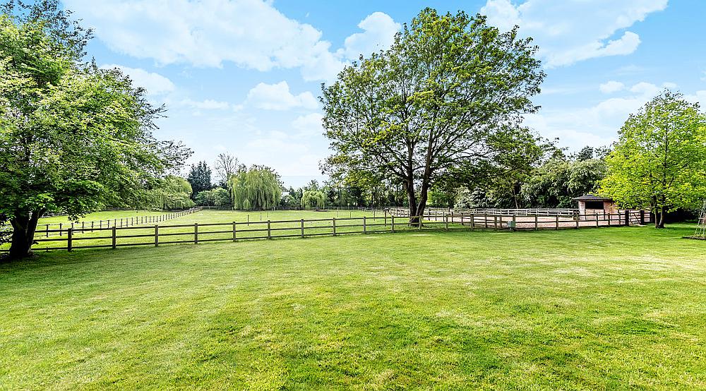 Walkeringham SOUTH YORKSHIRE