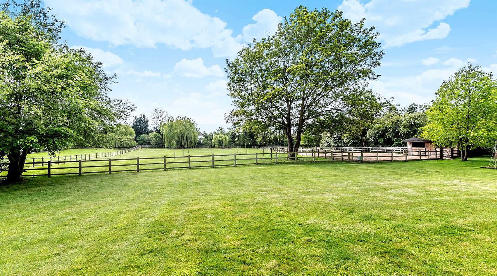 Walkeringham SOUTH YORKSHIRE