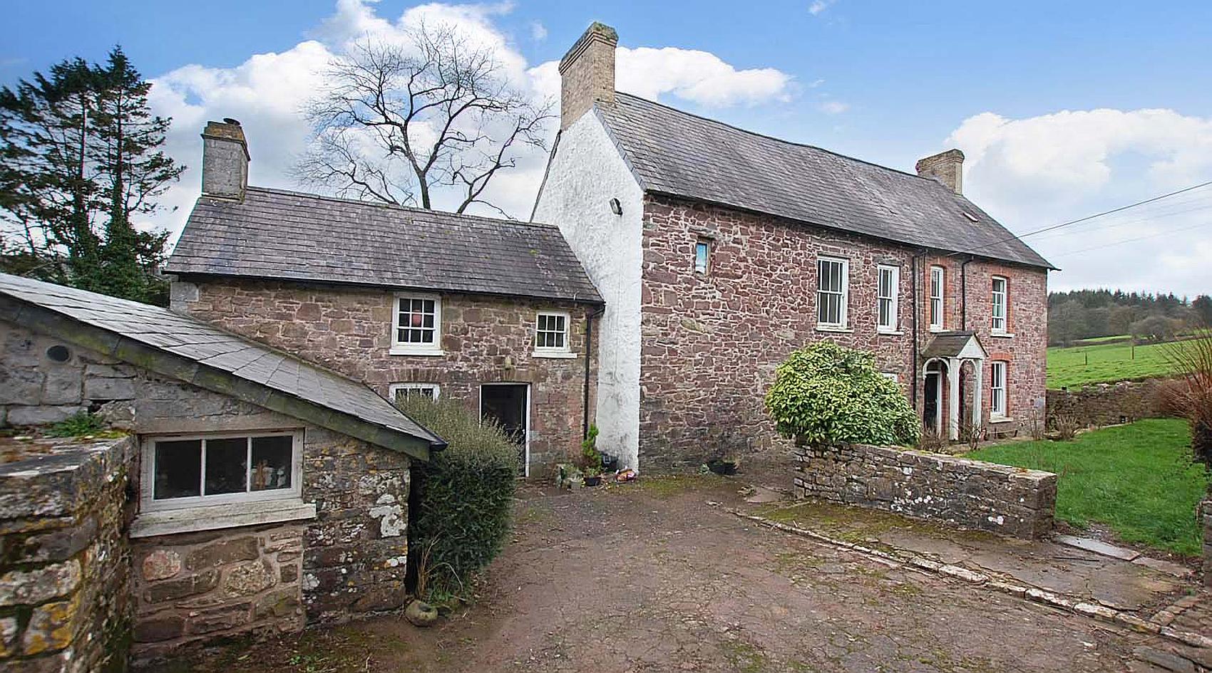 Llanddarog CARMARTHENSHIRE