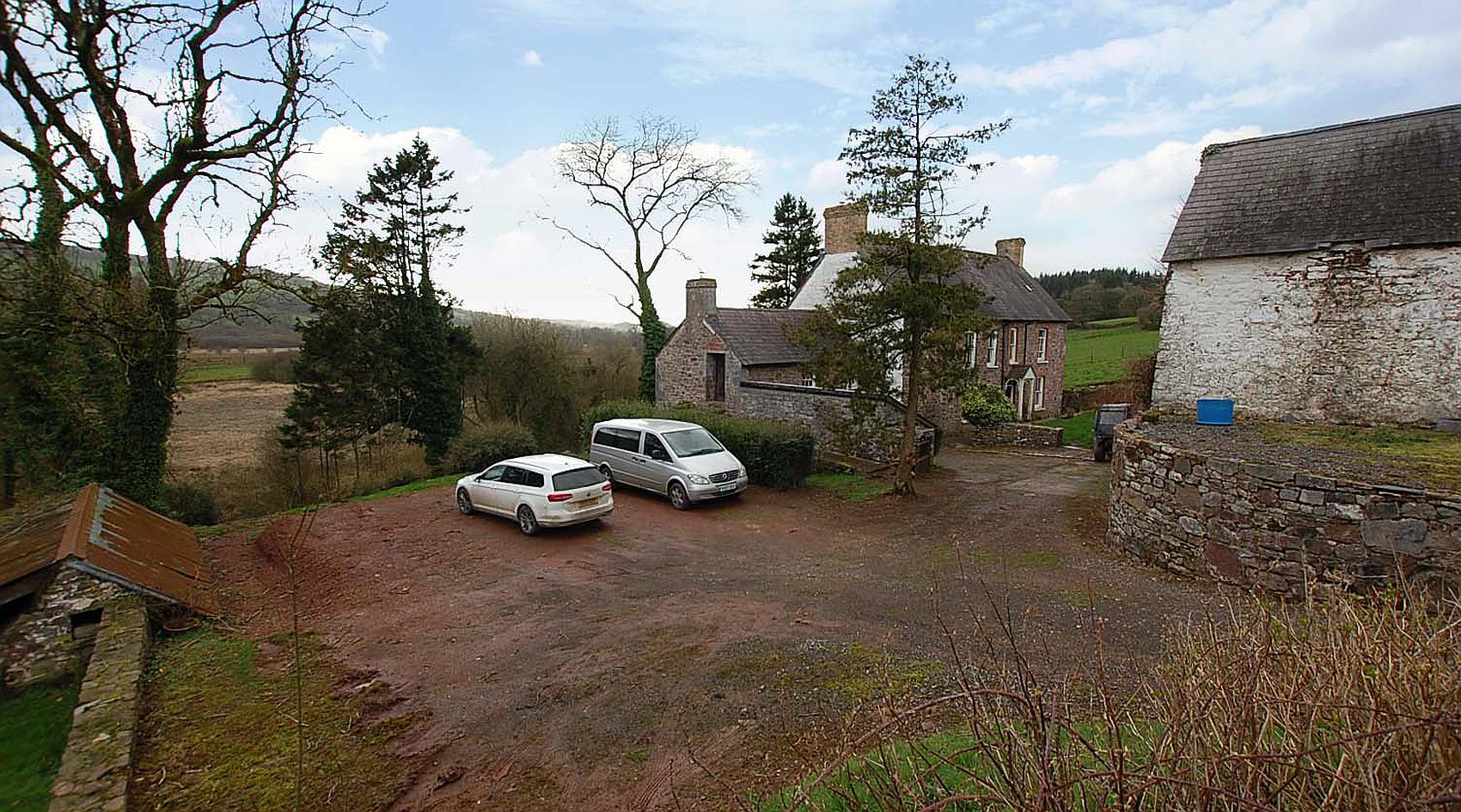 Llanddarog CARMARTHENSHIRE