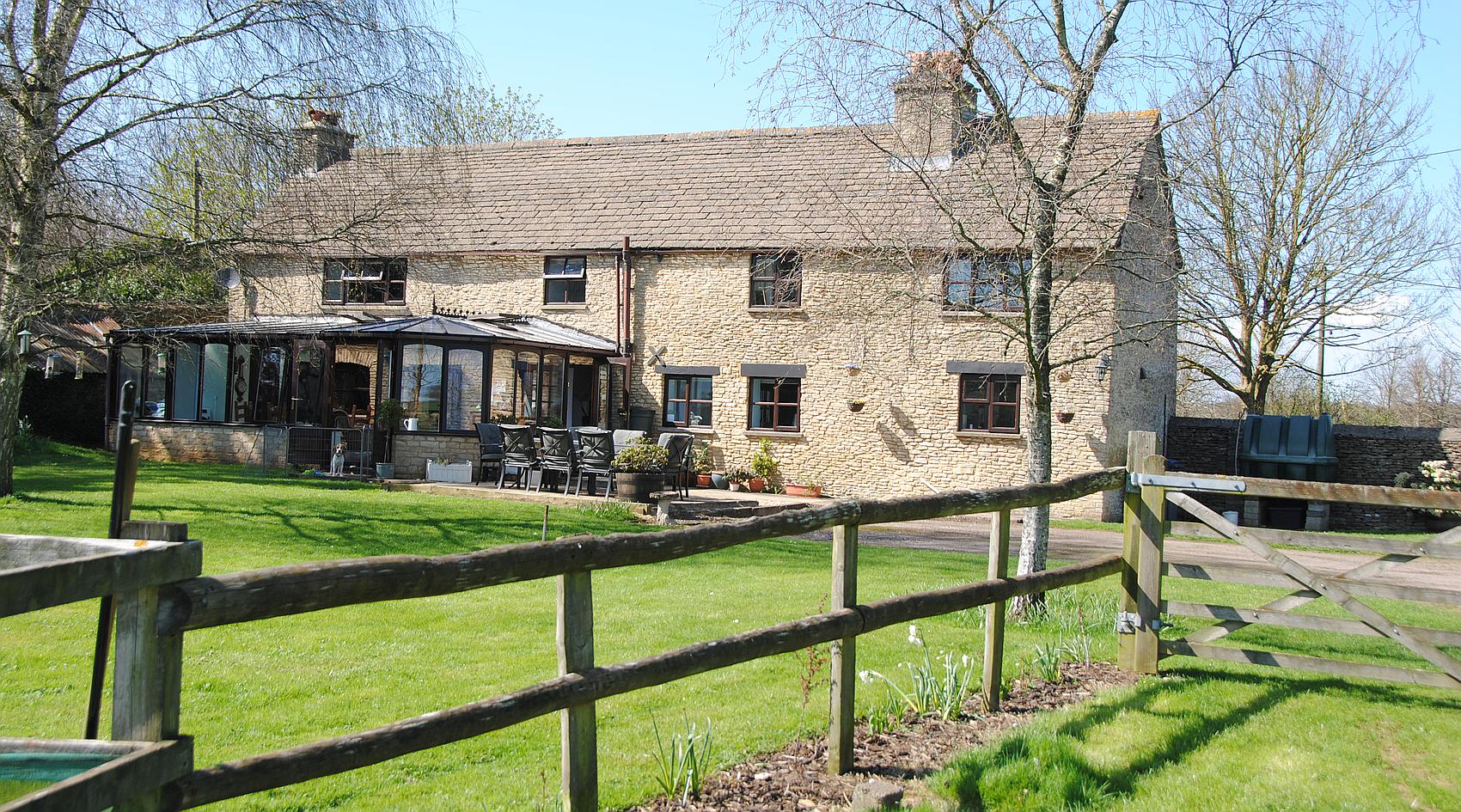 Knockdown GLOUCESTERSHIRE