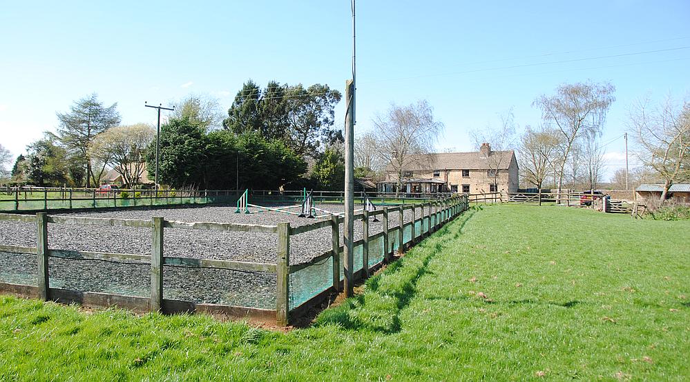 Knockdown GLOUCESTERSHIRE