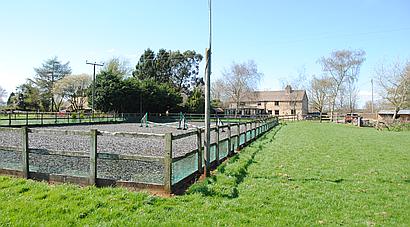 Knockdown GLOUCESTERSHIRE