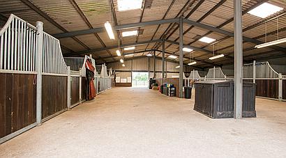 Potterspury NORTHAMPTONSHIRE