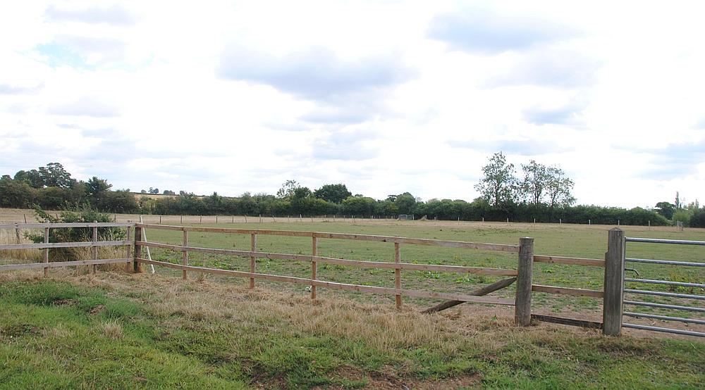 Potterspury NORTHAMPTONSHIRE