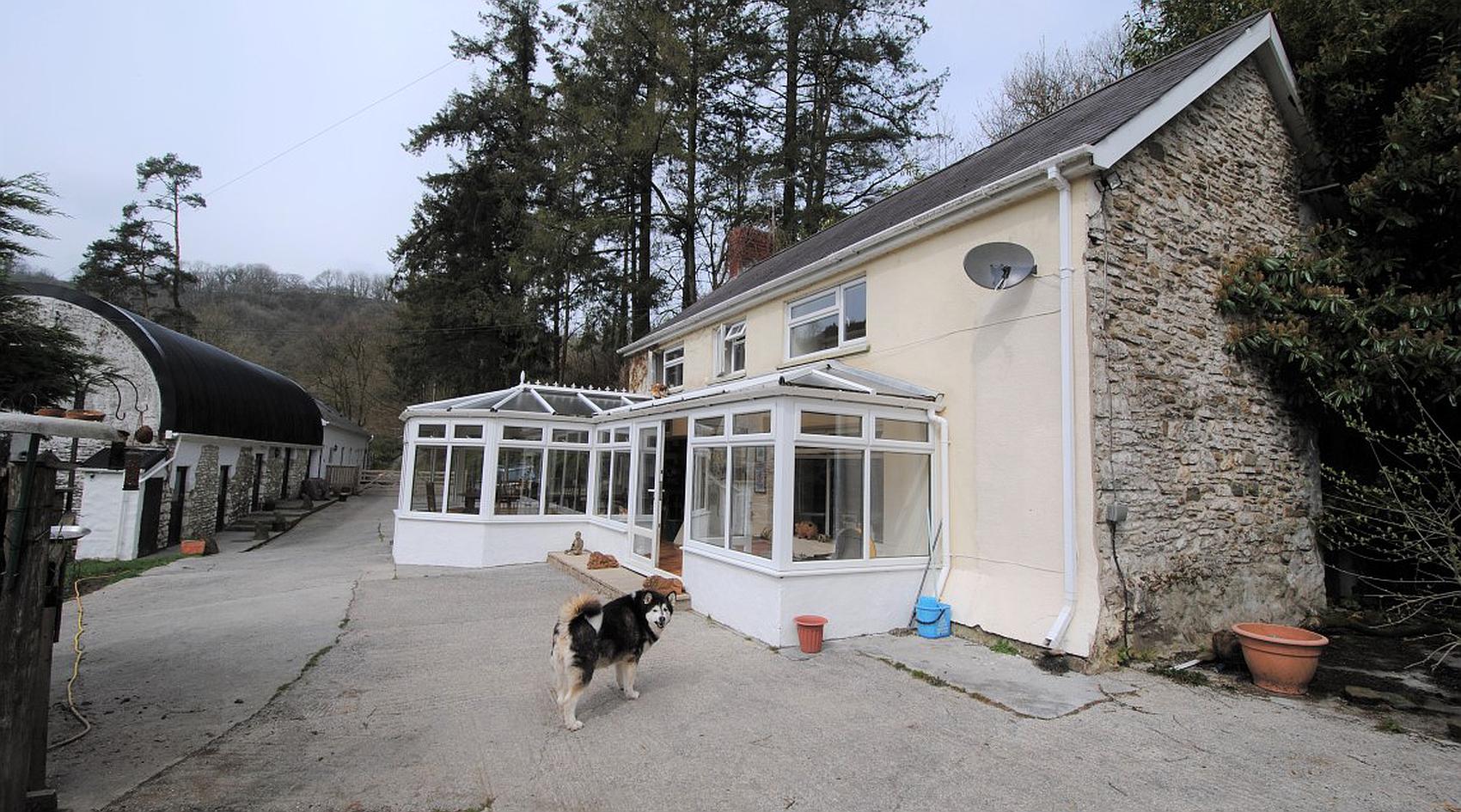 Cwmduad CARMARTHENSHIRE