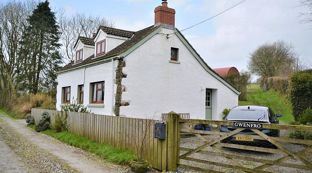 Henllan Amgoed CARMARTHENSHIRE