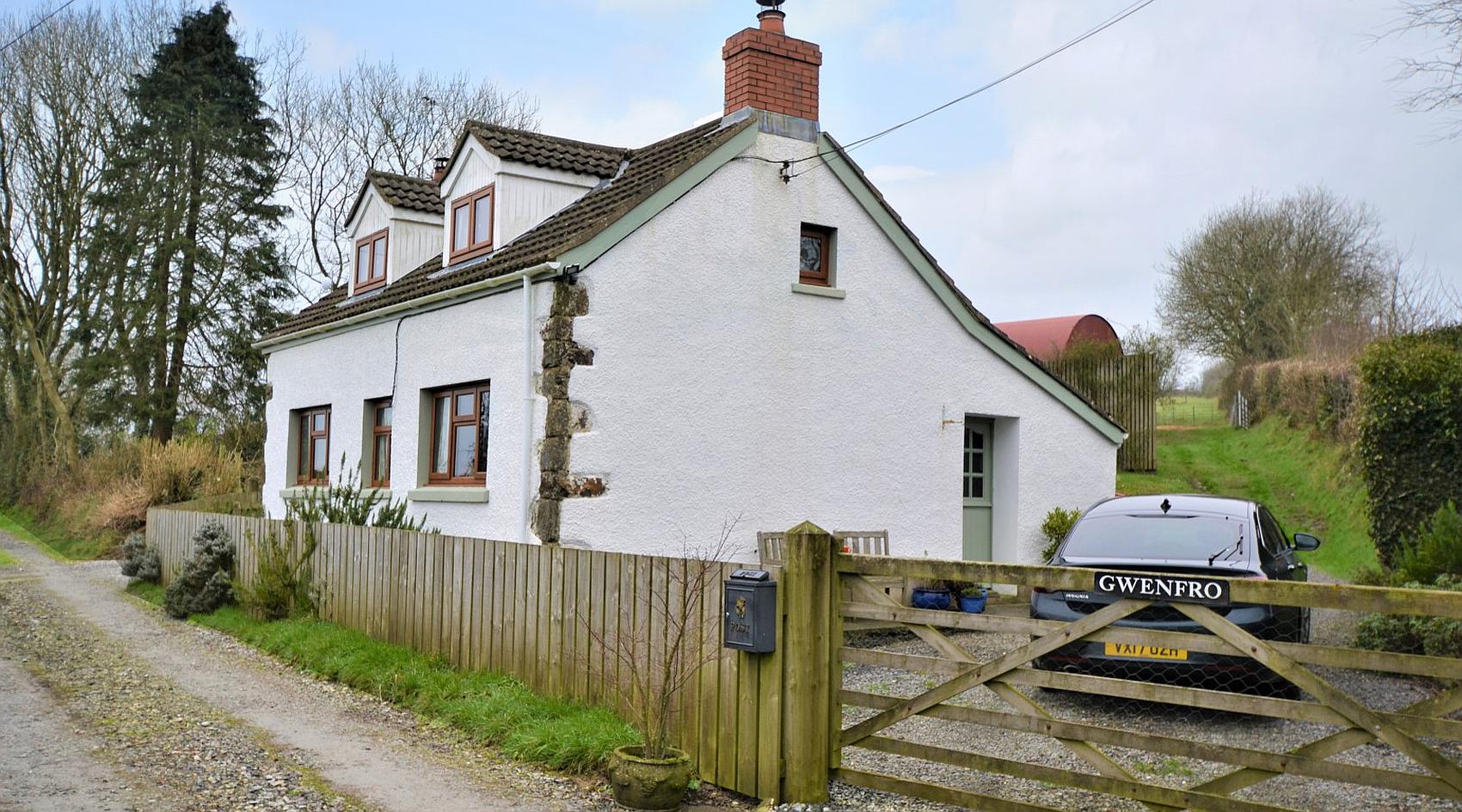 Henllan Amgoed CARMARTHENSHIRE