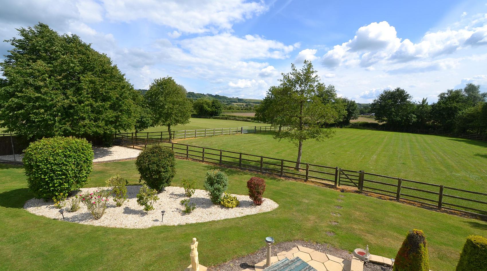 Broad Town WILTSHIRE