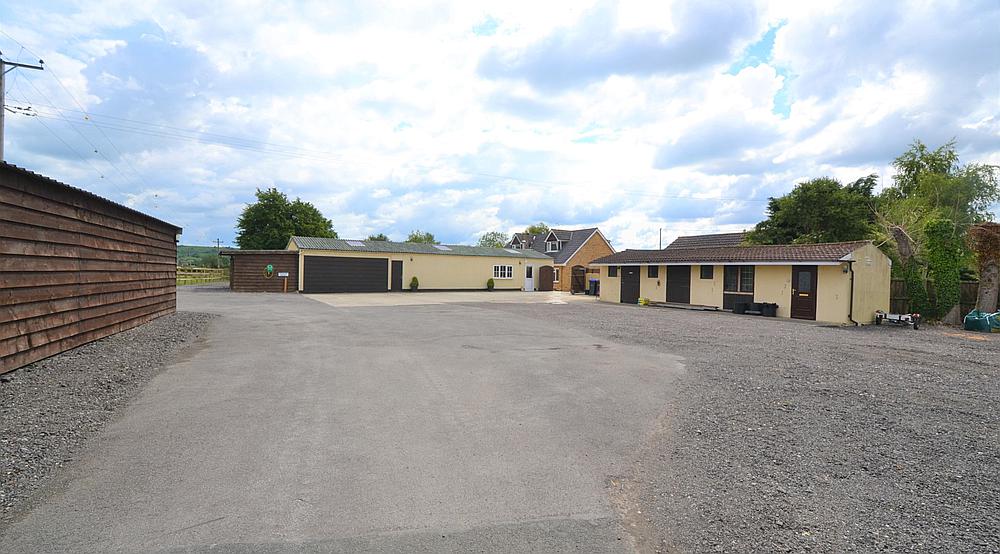 Broad Town WILTSHIRE