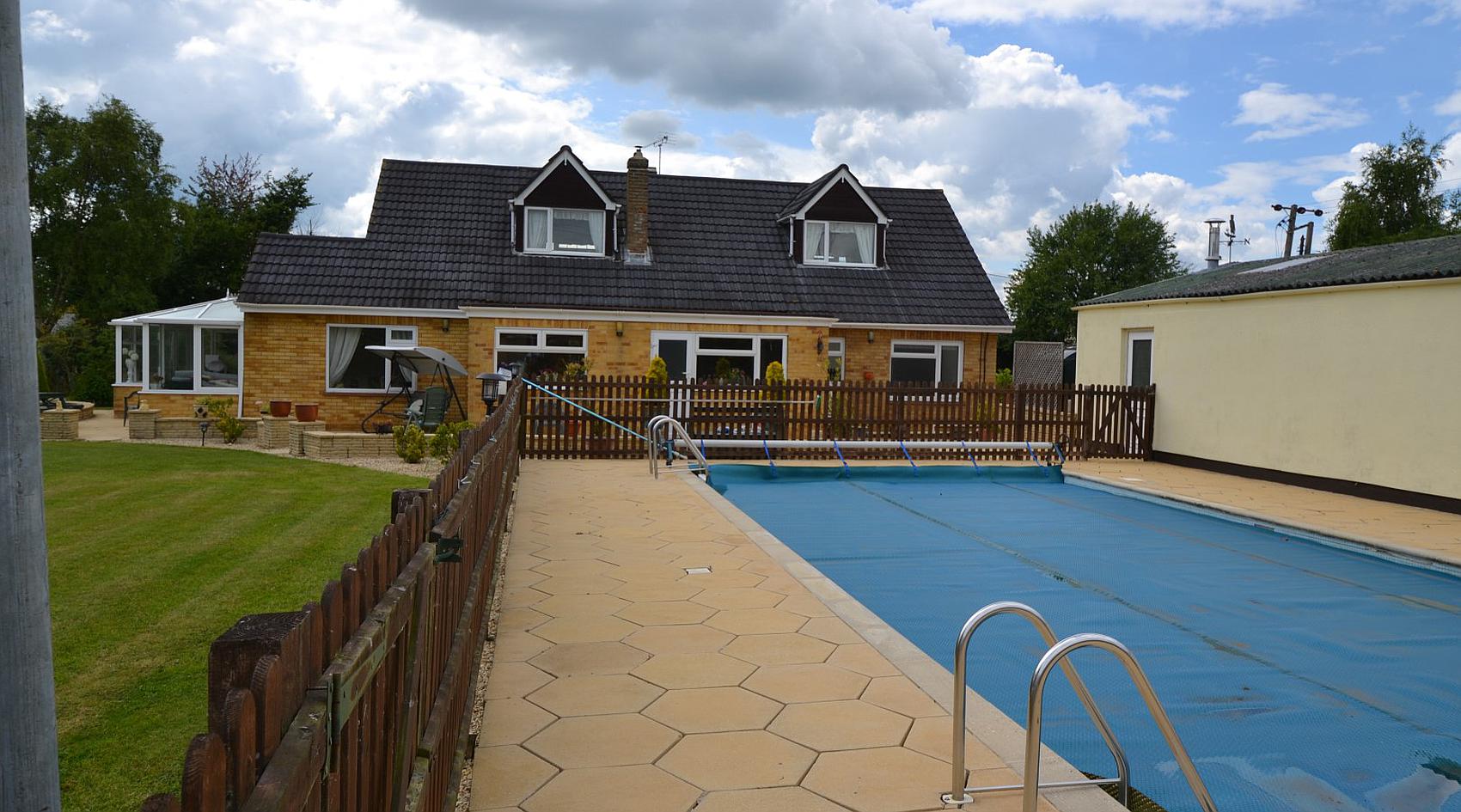 Broad Town WILTSHIRE