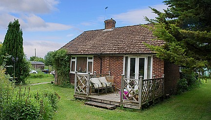 Over Wallop HAMPSHIRE